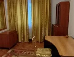 Apartament lux, zona Piata Victoriei, 4 camere , 2 bai, centrala termica  terasa - Poză 12