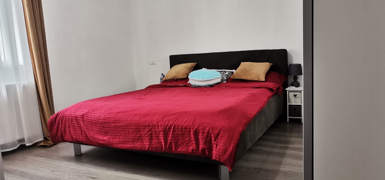 OCAZIE - Casă indiviuală modernă cu teren generos în Dumbrăvița (Cora) - Poză 12