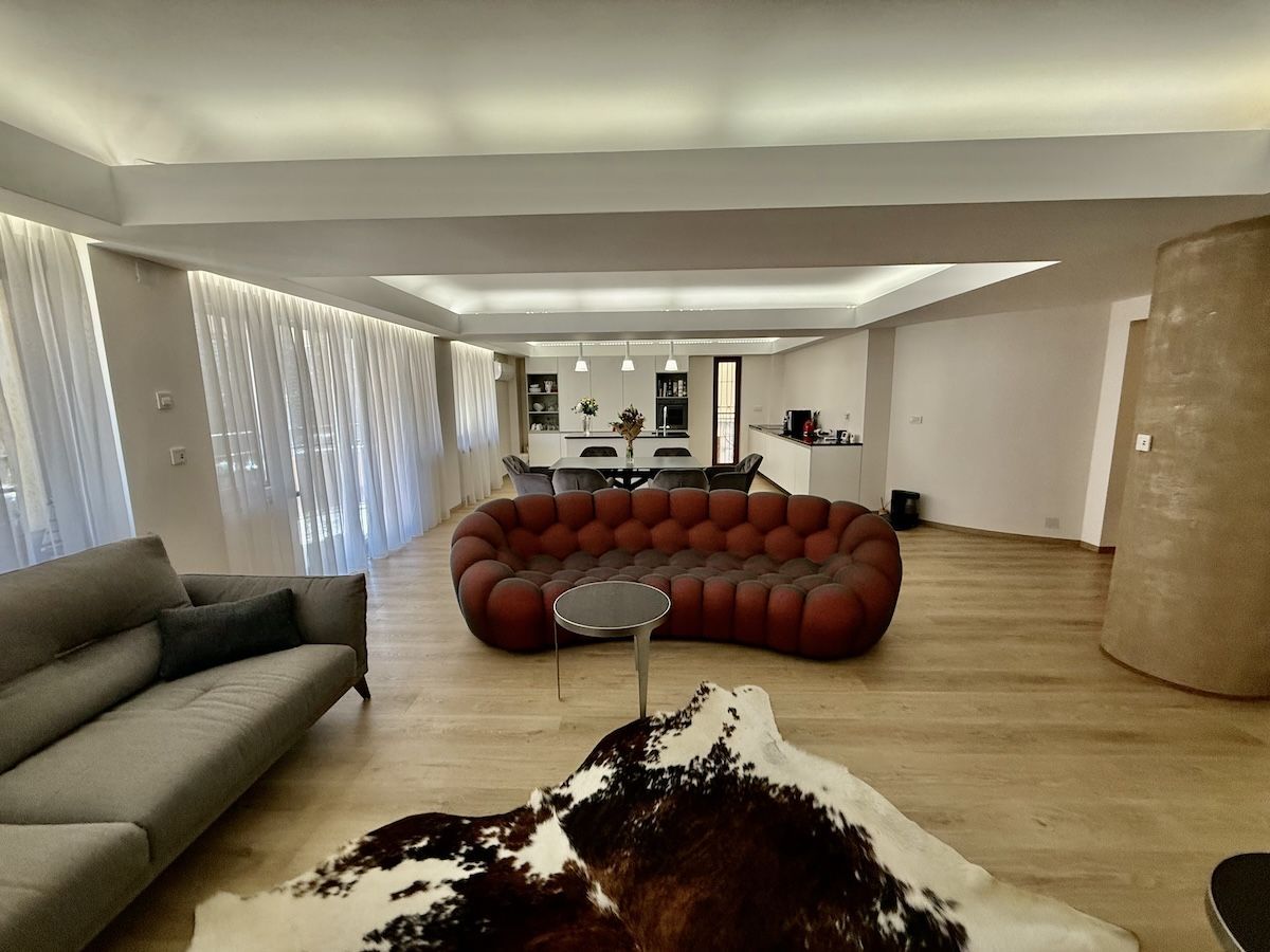 Apartament  superb 4 camere Primaveri I Mobilat High End - Poză 4