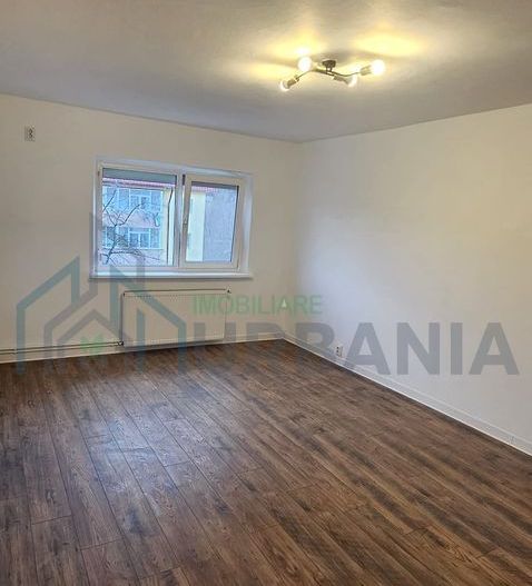 Apartament 3 camere decomandat, renovat, etaj 4, Str. Clopotari nr. 35, Nicolina 2, Iași - Poză 1