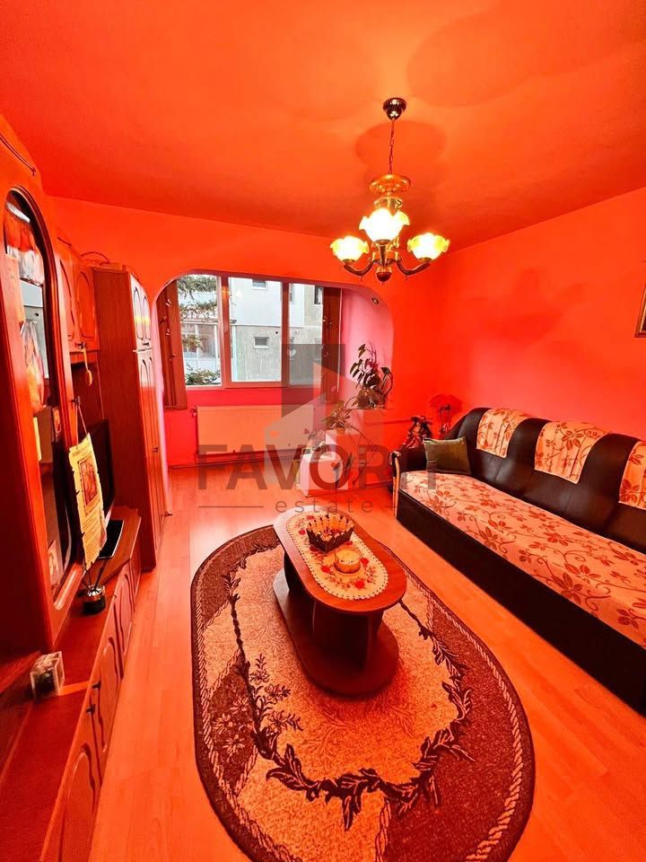 Apartament 3 camere decomandat – Zona Dâmbovița - Poză 1