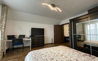 Casa  cu 4 Camere si Garaj in Cartierul Someseni, Cluj-Napoca - Poză 11