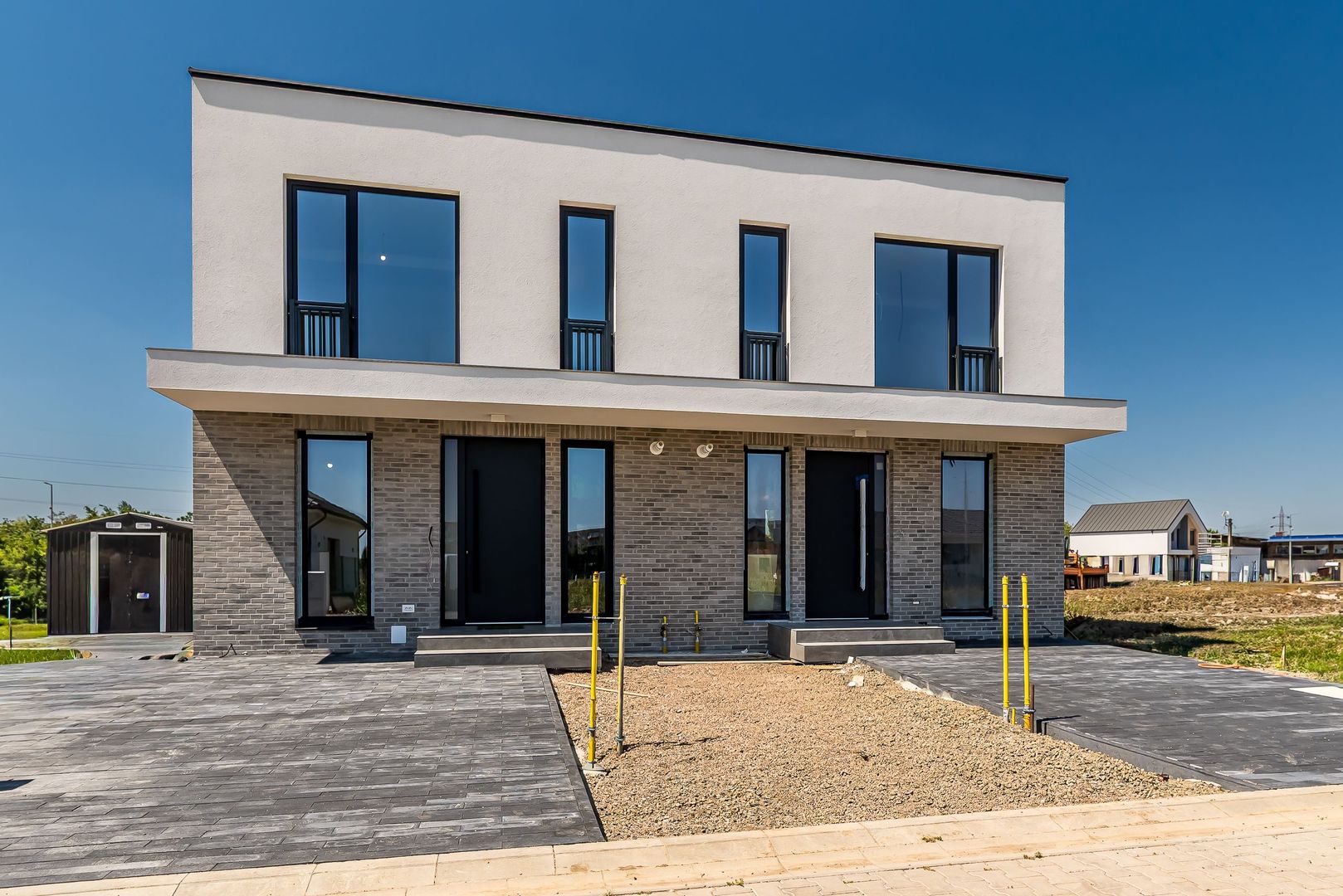 Casa NOUA tip duplex - Complex AFI ARAD - COMISION 0 - Poză 1