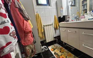 „Vilă cu piscină și teren 1.400 mp în zona Mal, Onești - Poză 54