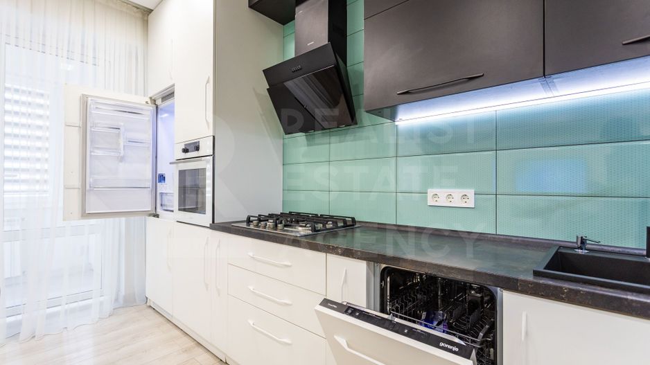 Vânzare, apartament, 3 camere str. Mihail Sadoveanu, Ciocana - Poză 8