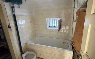 TRADITIE SI FARMEC TRANSILVANEAN-casa tradițională secuiască /COVASNA - Poză 7