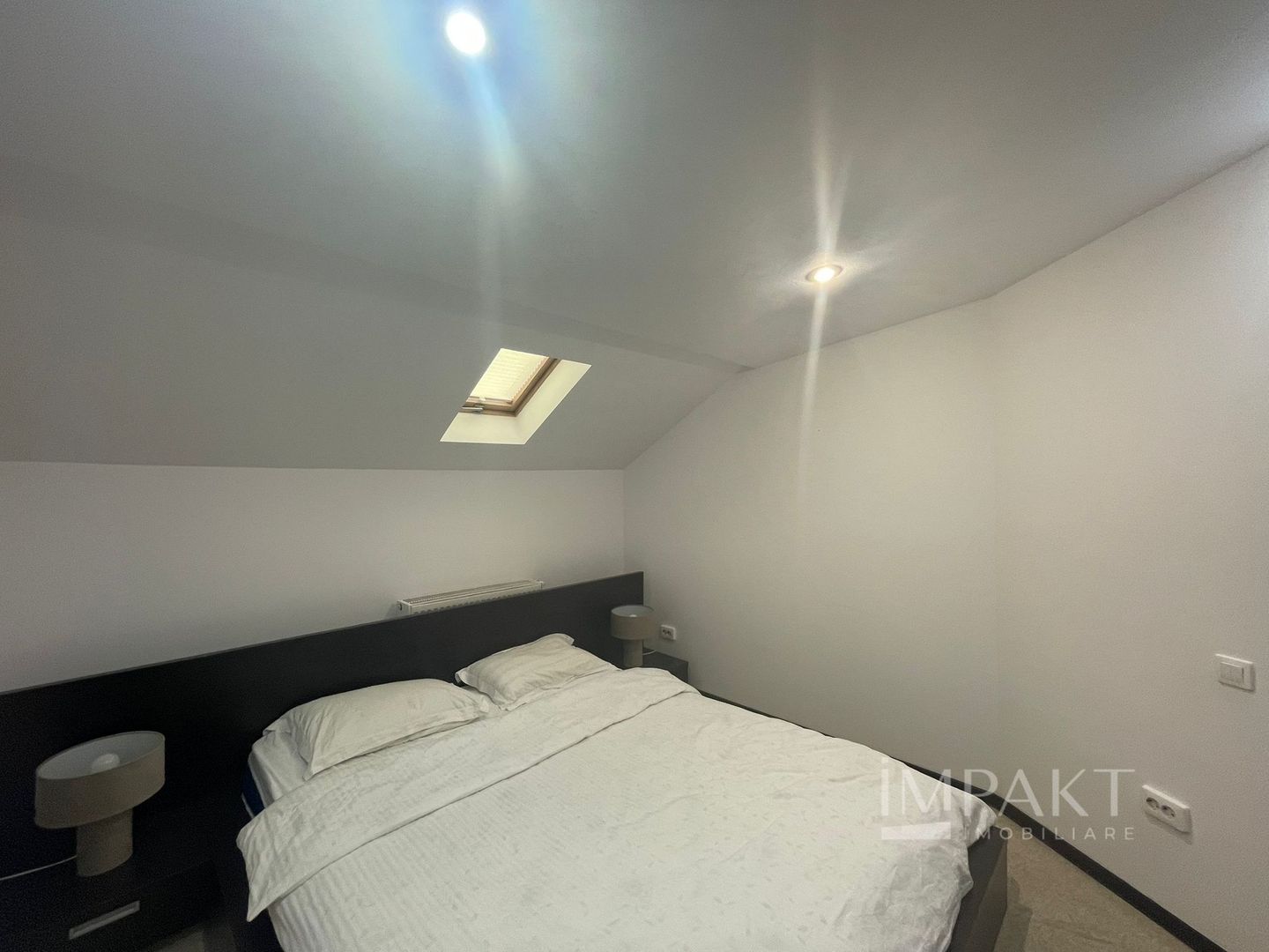 Apartament la casa cu 3 camere de inchiriat - Poză 8