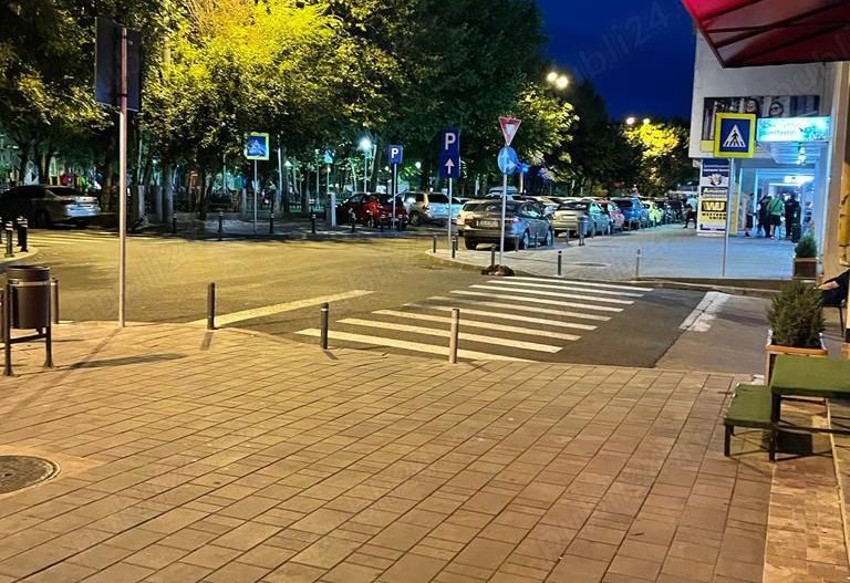 Vând Apartament cu 2 camere decomandat, 2 balcoane, etaj 4, Bucur Obor ✨ - Poză 5