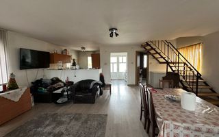 Casa cu 4 camere de vanzare in Iris - Poză 2