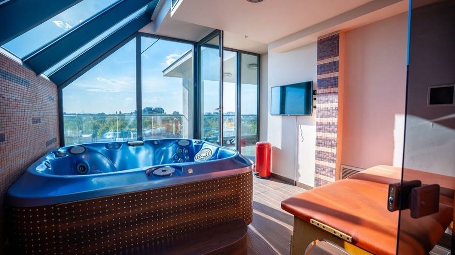 PENTHOUSE IN HERASTRAU — O RESEDINTA CARE TINE PASUL CU VIATA TA - Poză 7