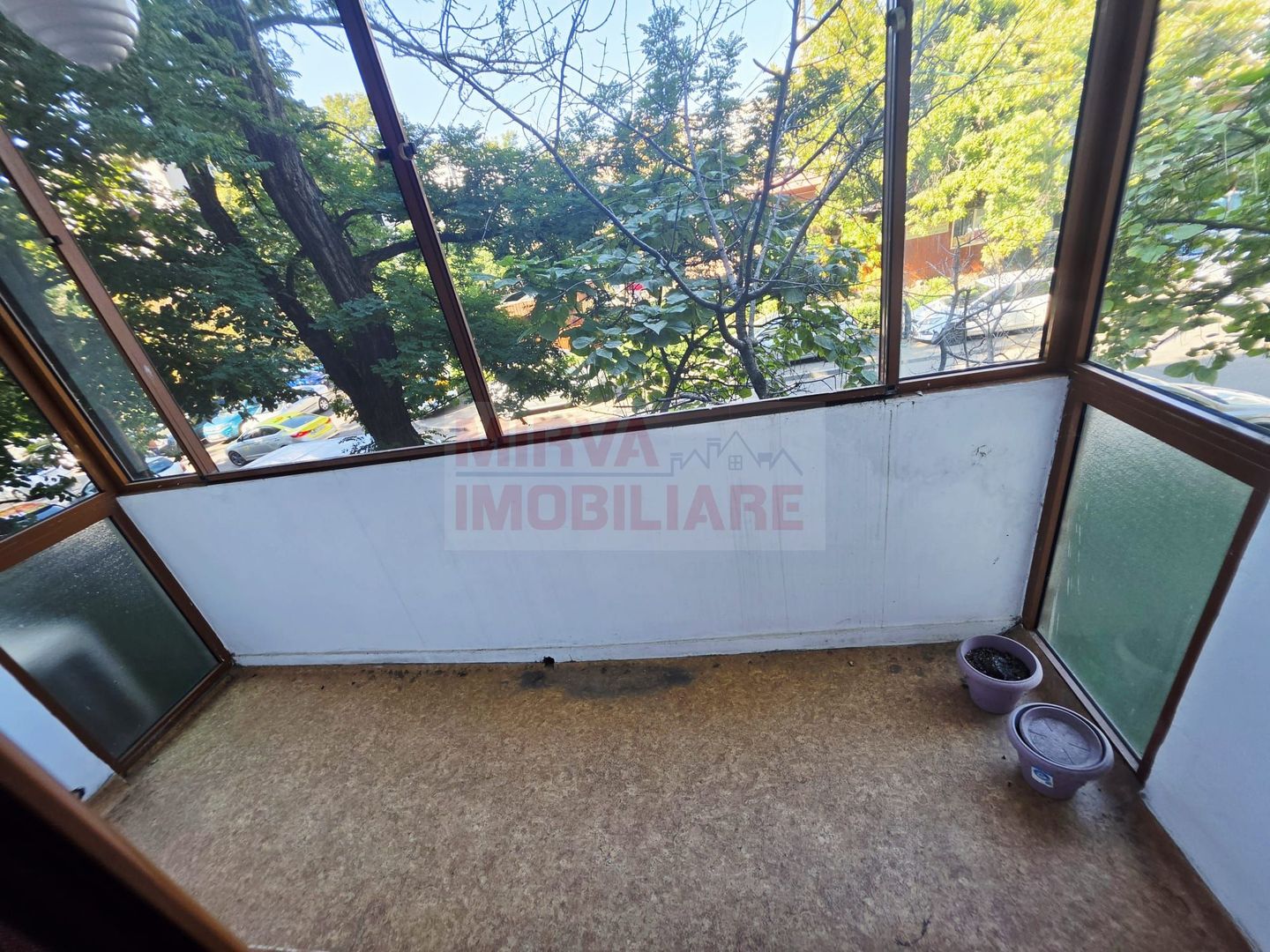 Vanzare apartament 3 camere, 54,99 mp, etaj 1/4, zona Democrației - Poză 11