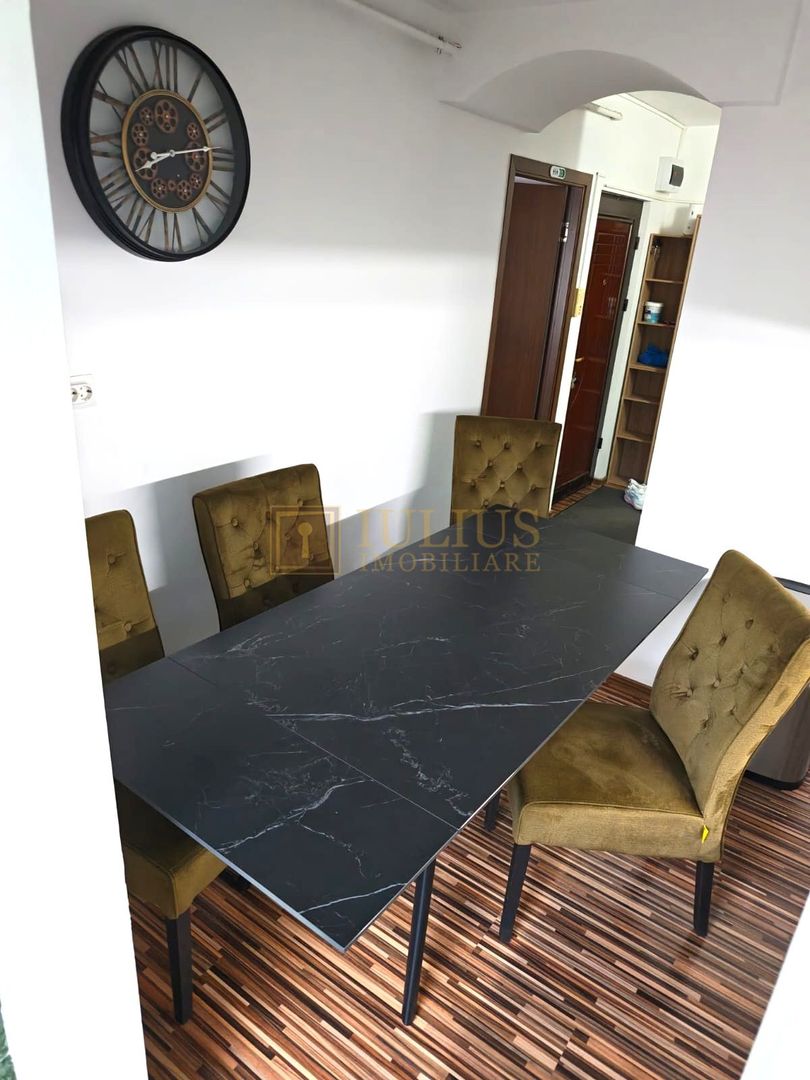 Apartament cu 3 camere in zona Lunei - Poză 11