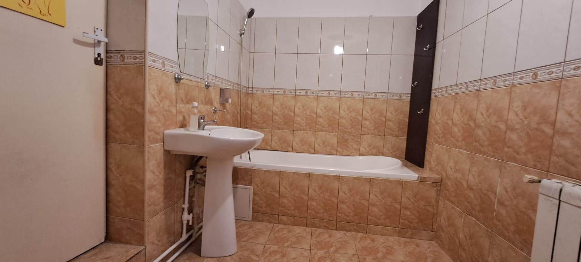 Tineretului, 350 metri metrou, casa 2 camere + curte, mutare imediat - Poză 10