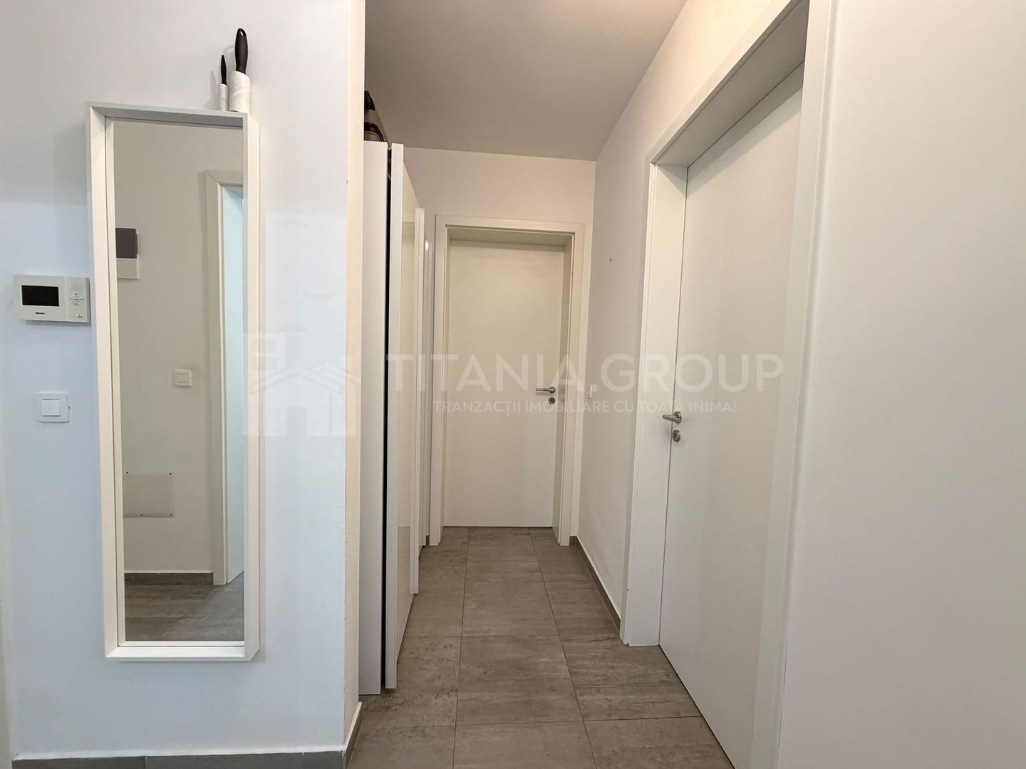 Apartament 2 camere decomandat cu loc de parcare și boxă Kasper Coresi - Poză 8