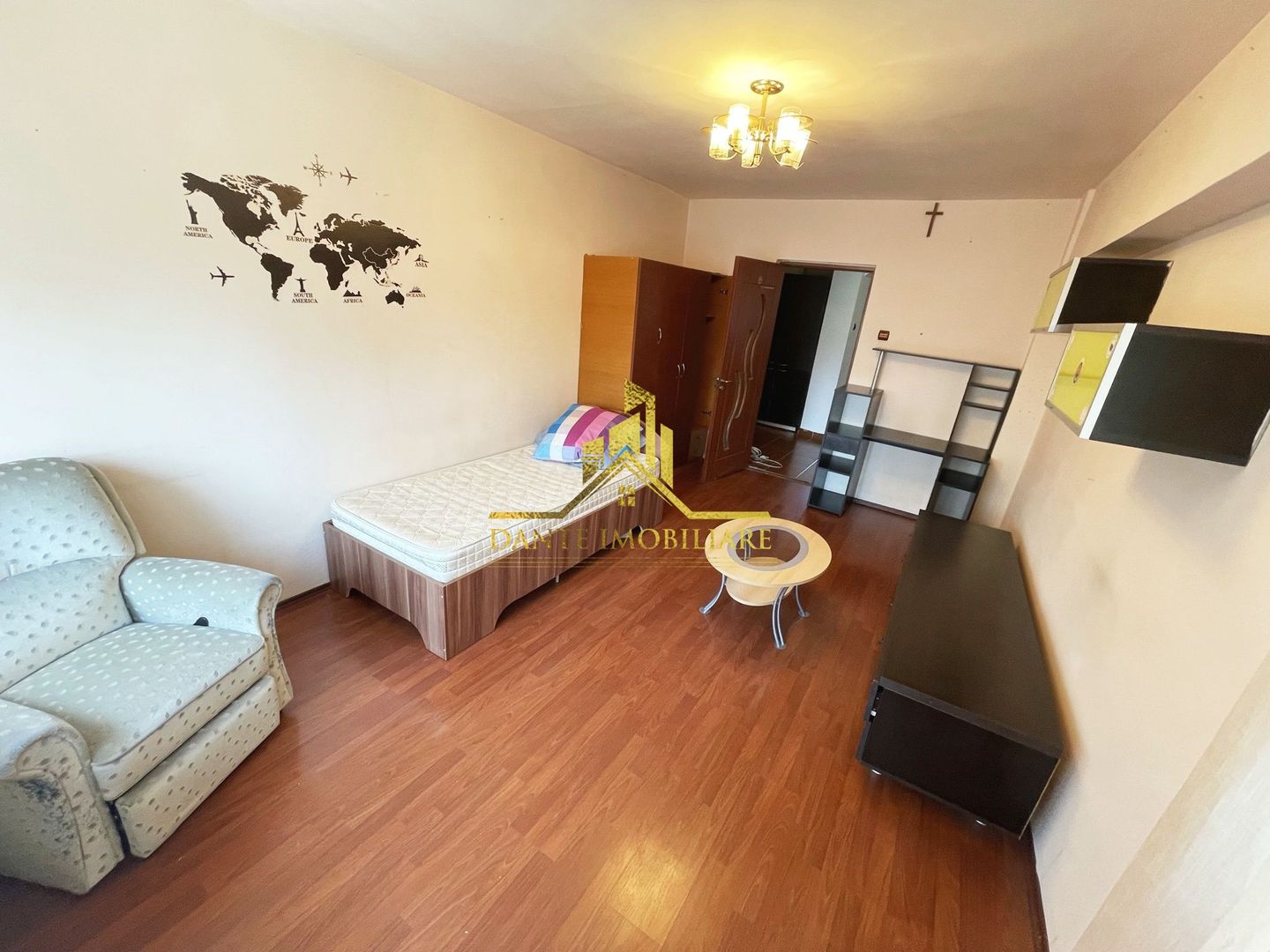 3 camere, decomandat, LA CHEIE, balcon, Semicentral, Piata Marasti - Poză 5