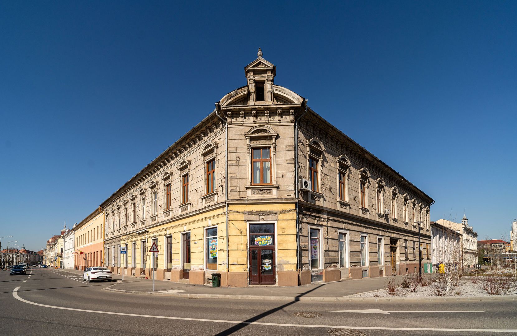 Apartament 4 cam, ultracentral, 170 mp. 289.000 E neg. Comision 0 - Poză 17