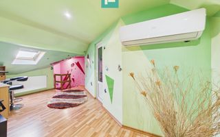 Casa cu potential multiplu in Curtici - Poză 22