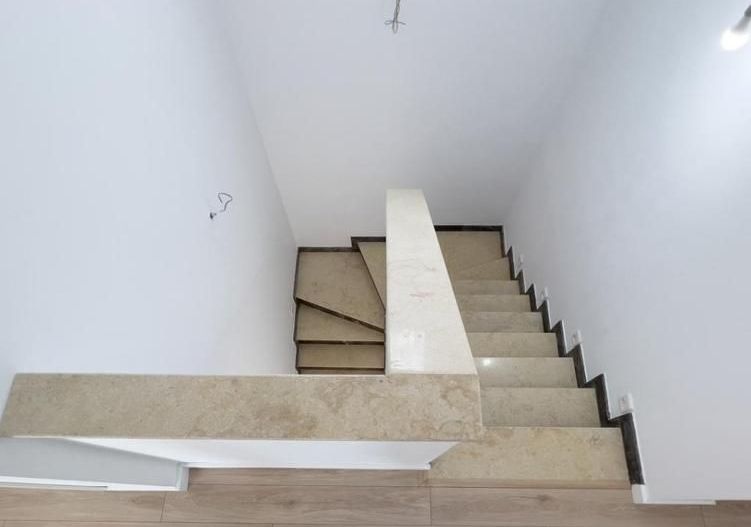 Casa Pipera -Tunari,4 camere +birou+ POD - Poză 7