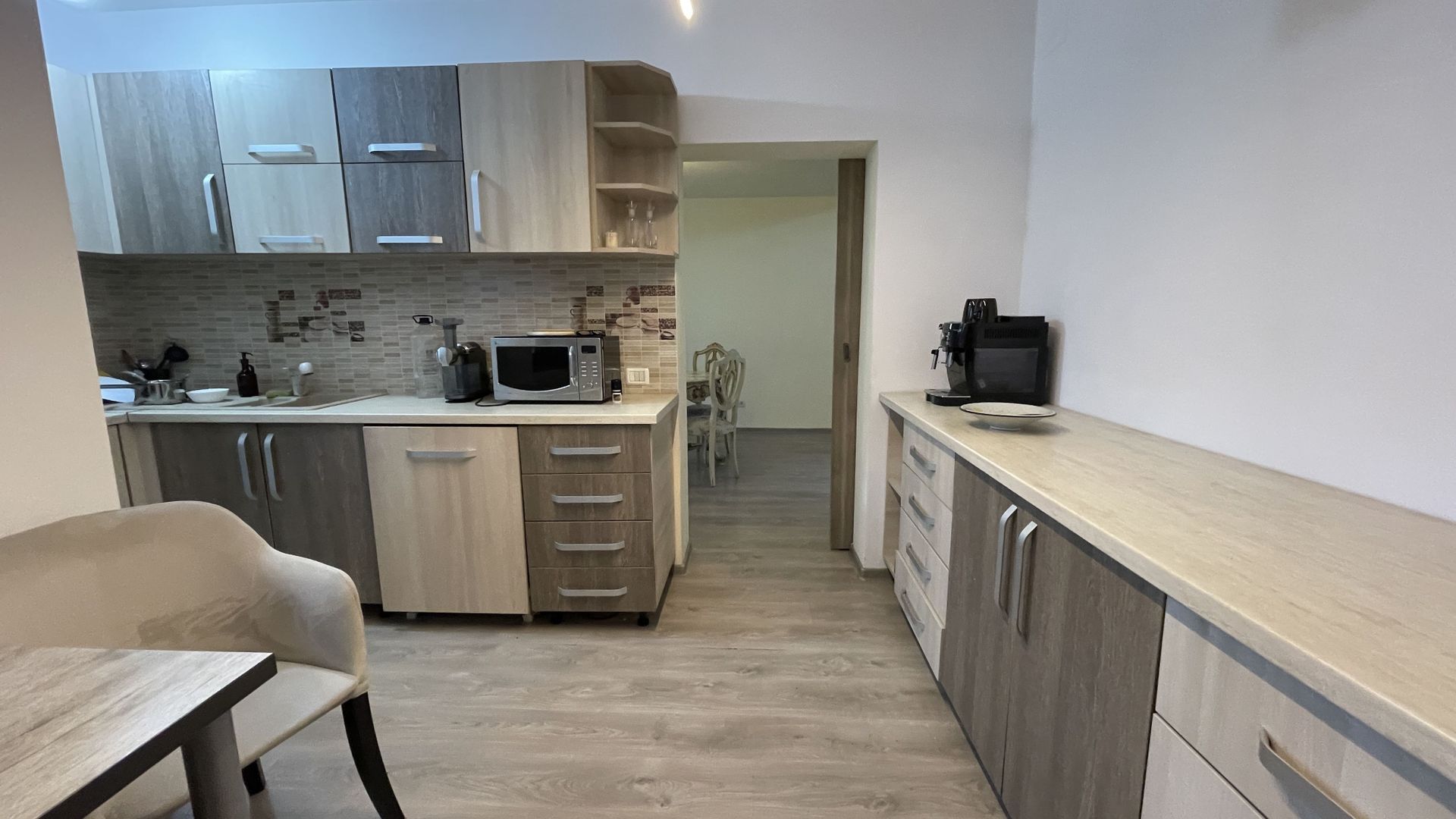 Casa moderna P+1E,spatioasa,teren 700 mp in Sacalaz - Poză 10