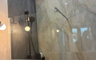 Vând apartament deosebit, zonă ultracentrală, renovat deosebit - Poză 2