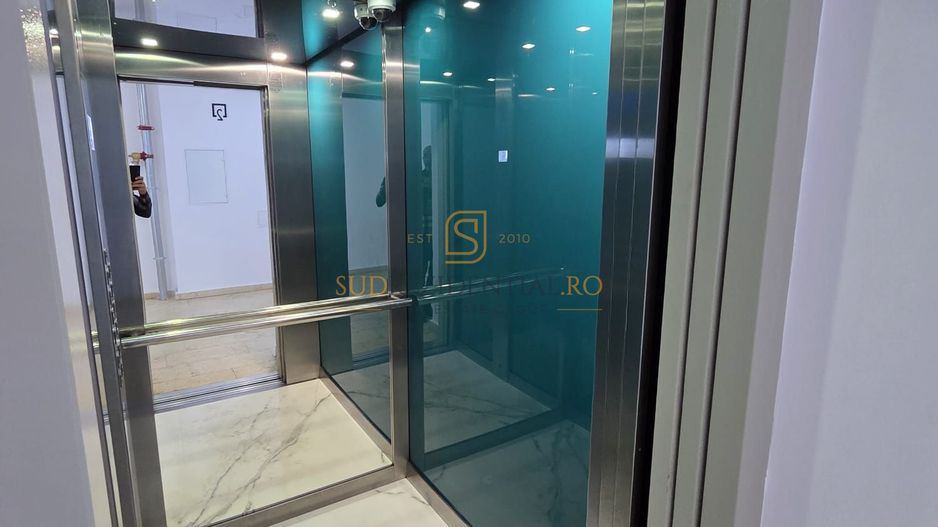 Apartament 2 camere de închiriat, The Grand Kristal Residence Sector 4 - Poză 10