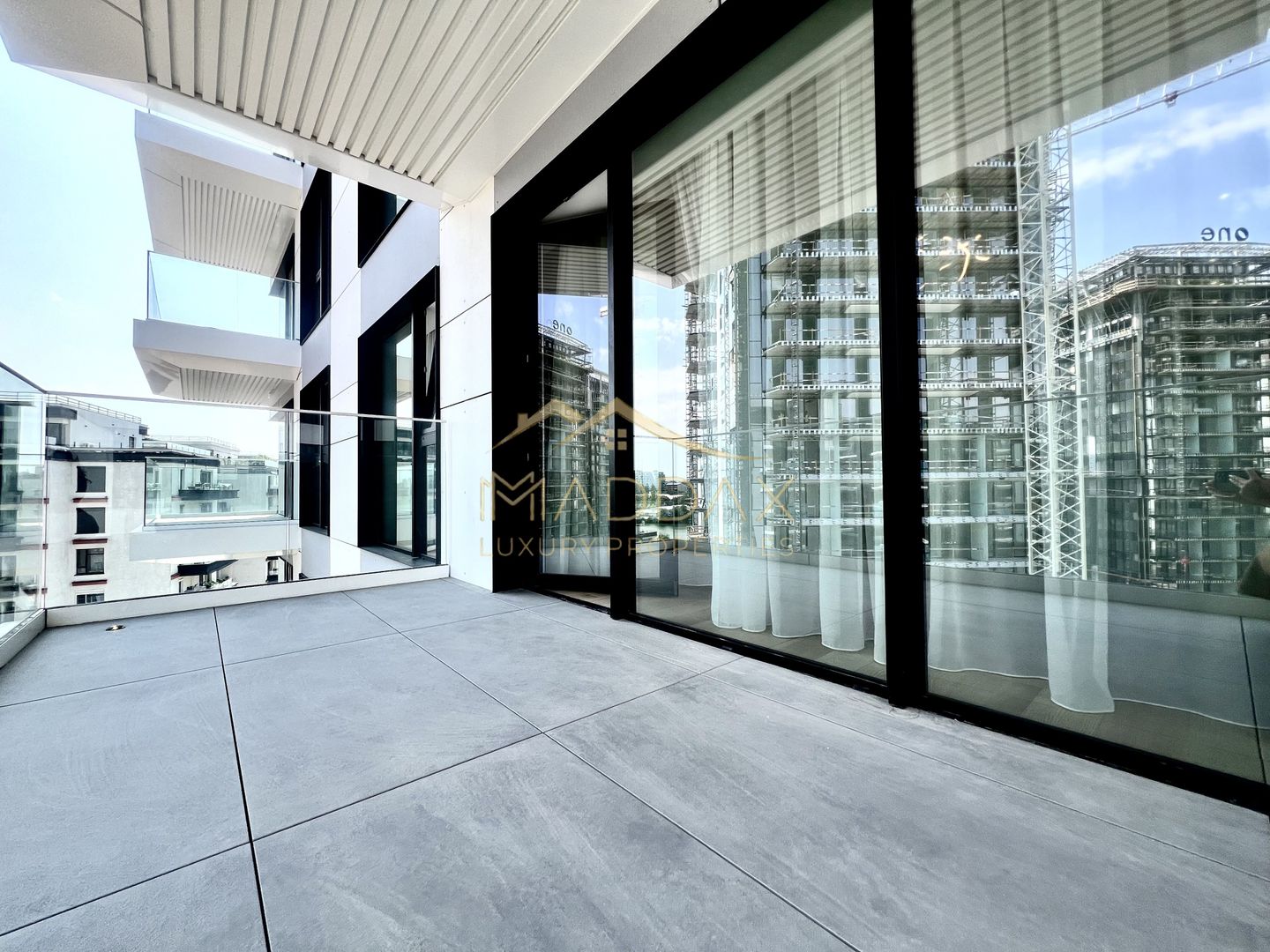 Apartament de Vanzare | 2 camere | Vedere spre lac - Poză 14