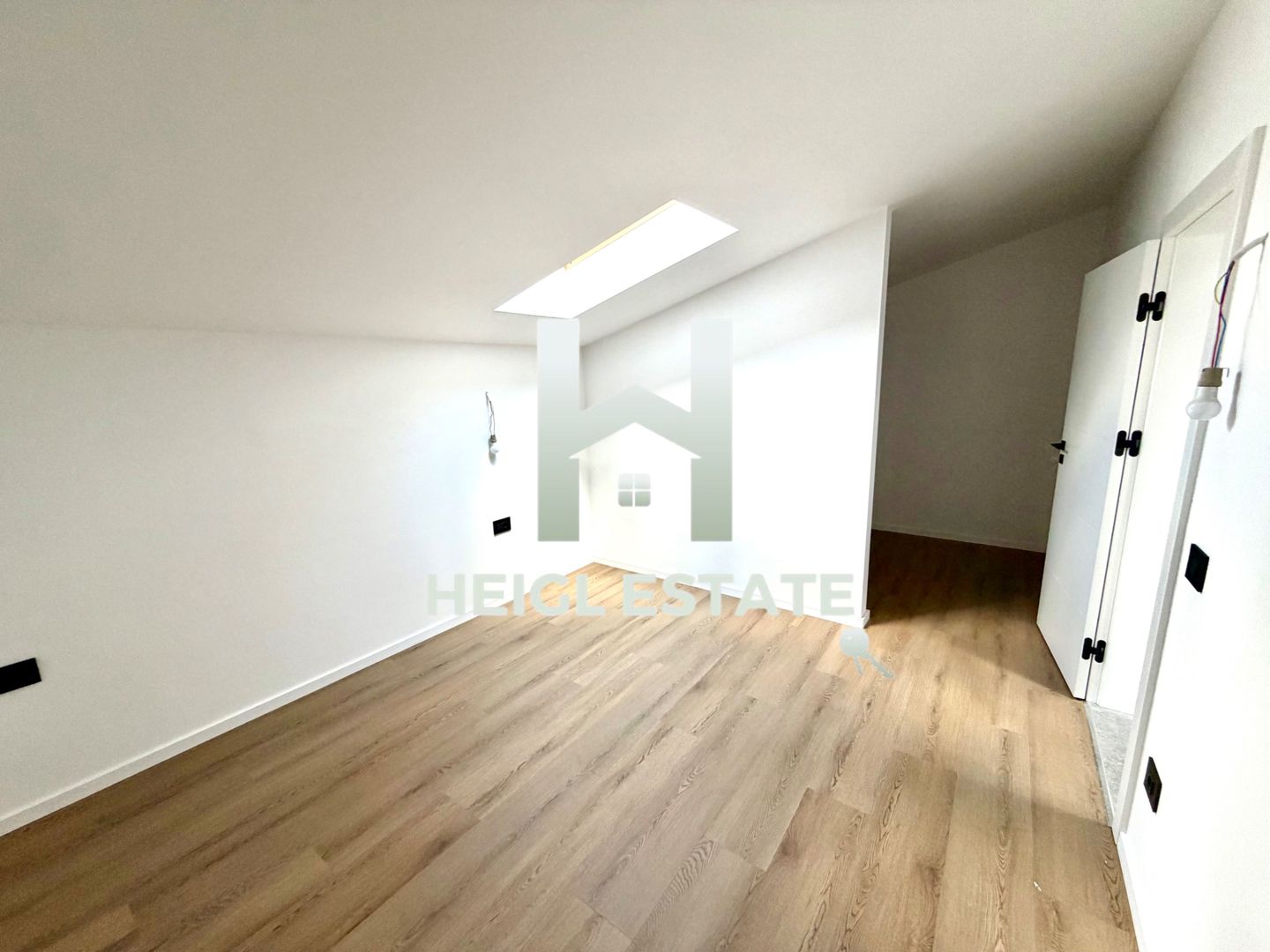 Apartament cu 4 camere pe 2 nivele in Giroc - Poză 14