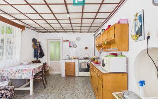 Casă/vilă cu 10 camere – Ineu, centru - Poză 22