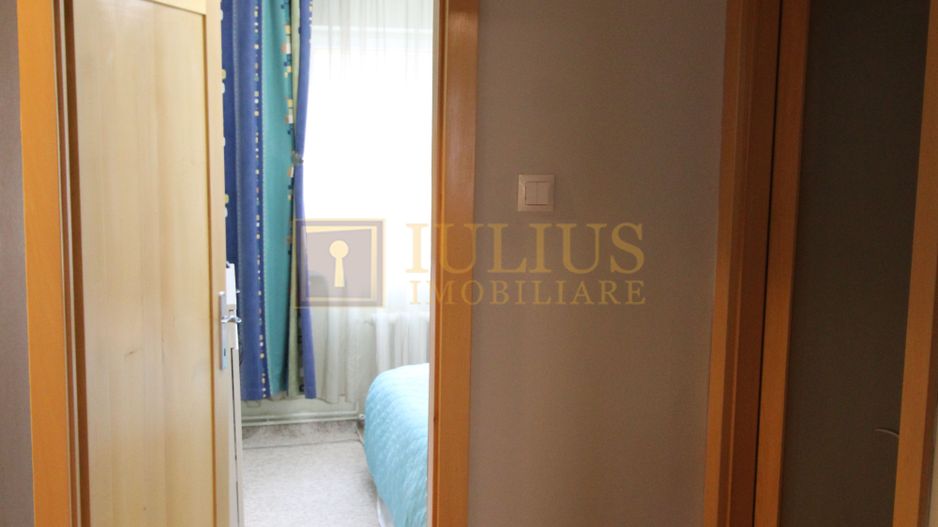 3 camere decomandat terasa generoasa cu vedere spre curte , locatie linistita - Poză 6