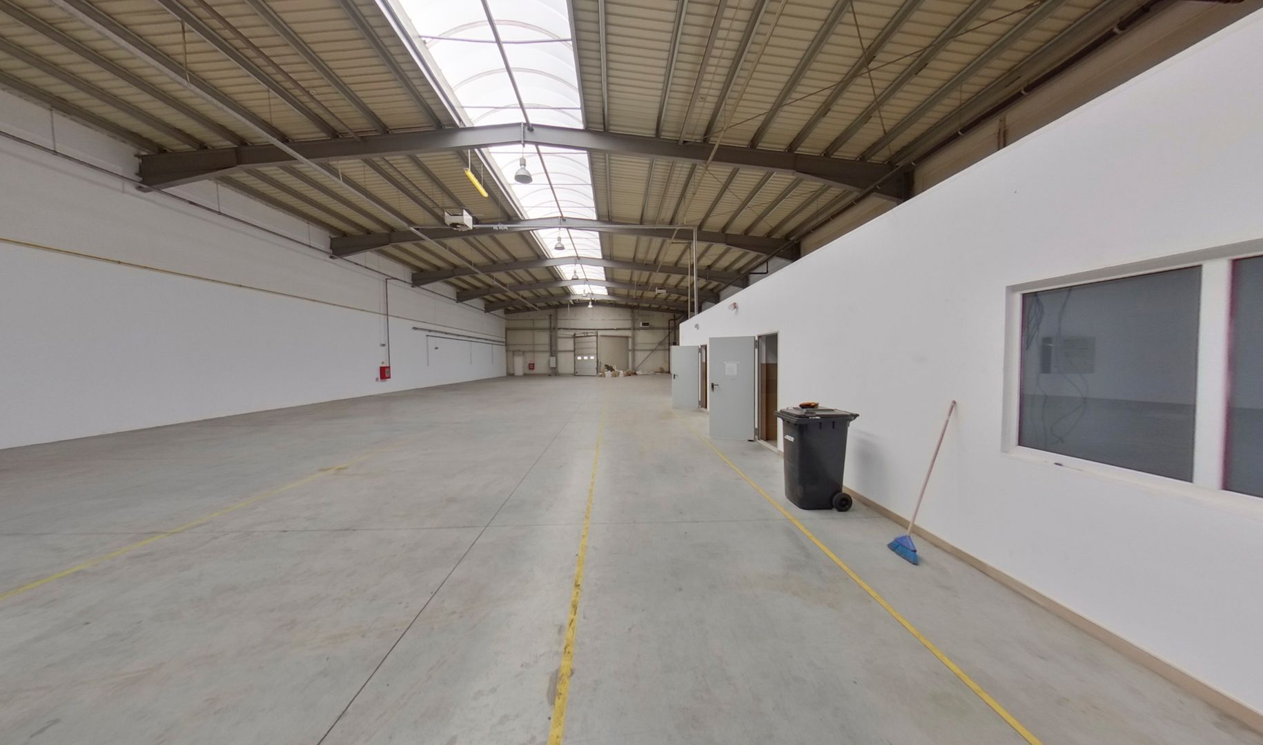 Hală industrială de închiriat 856 mp - Poză 7