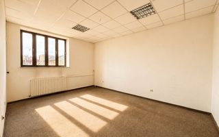 Spațiu de birouri zona centrala - langa primarie - Poză 10