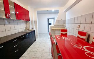 Apartament 3 camere, 2 bai, decomandat, etaj 3,  Cetate, zona Mercur - Poză 2