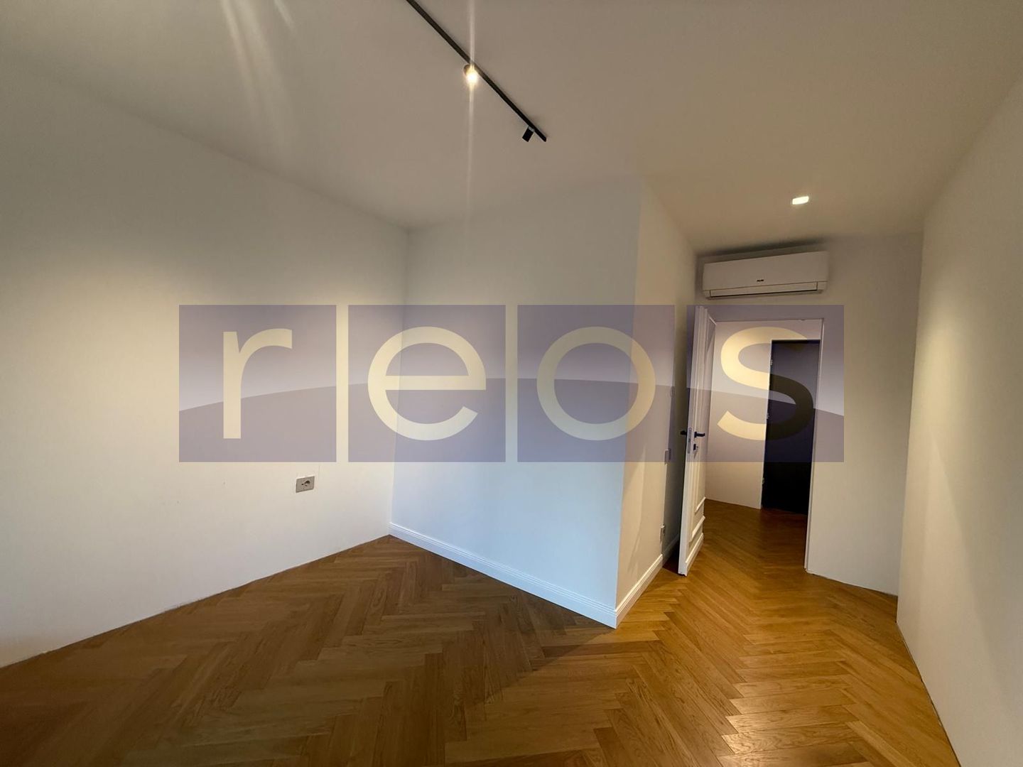 VANZARE APARTAMENT 3 CAMERE LUX | DESIGN PREMIUM | EROU IANCU NICOLAE - Poză 16