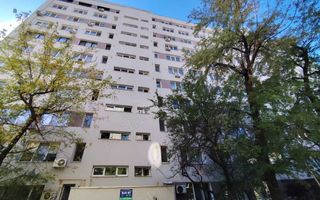 Vânzare apartament 4camere - Poză 2