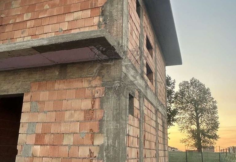 Casa la rosu P+1+Pod Berceni-Vidra - Dealul Verde - Poză 17