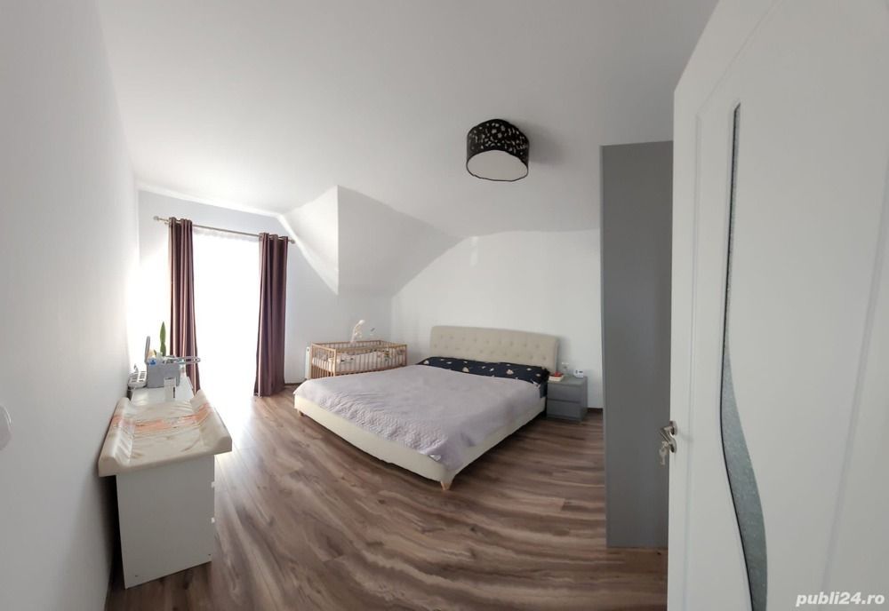 Vila deosebita,zona Hlincea - Poză 8