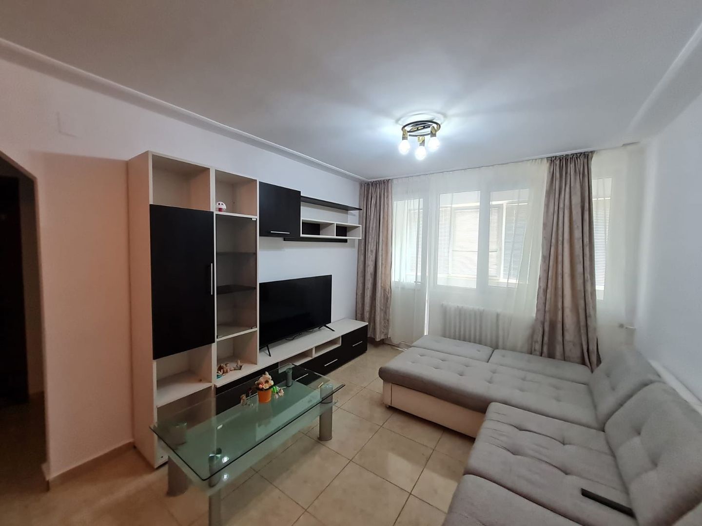 Apartament la 5 minute de Iulius Town - Poză 2