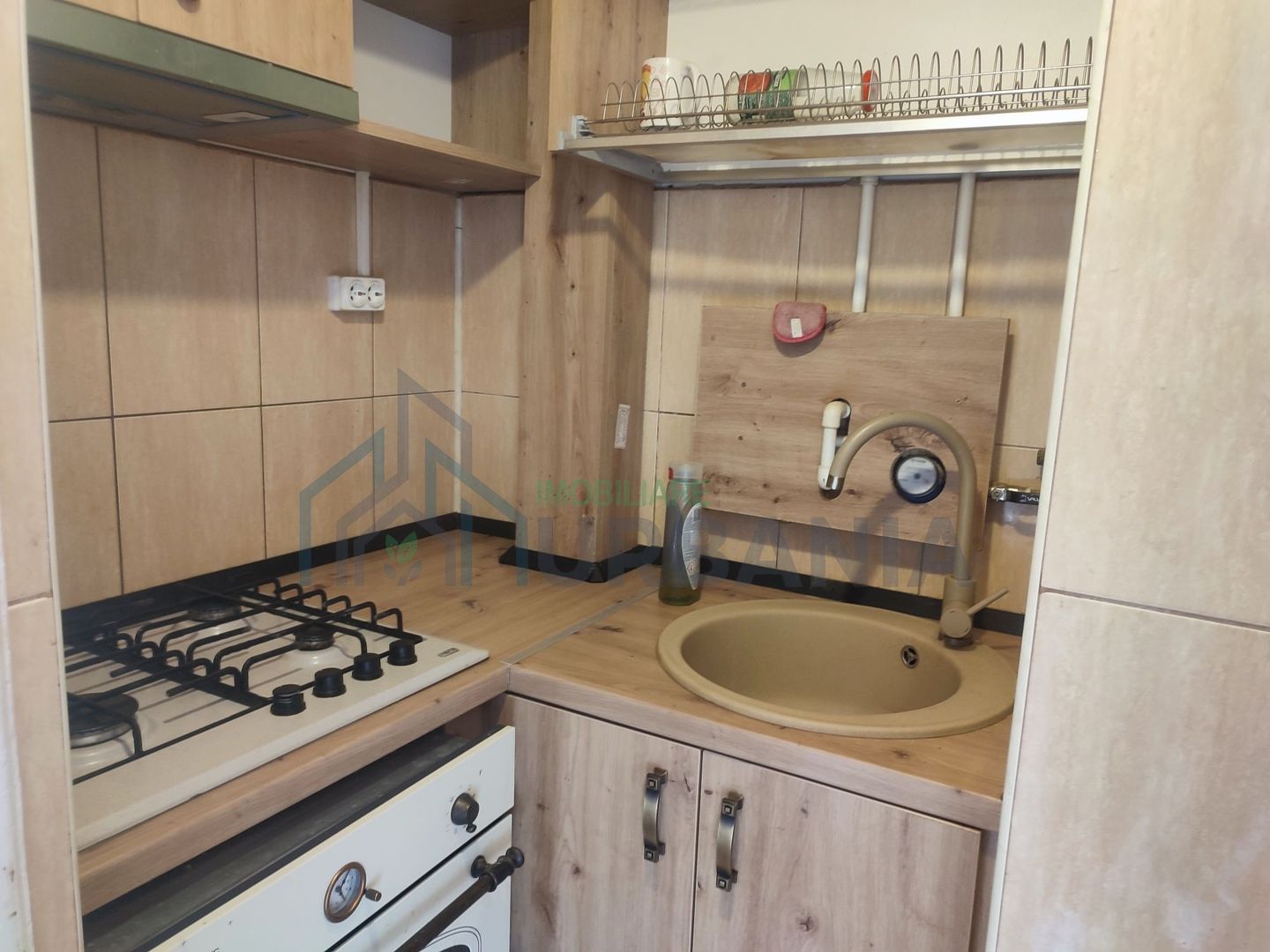 Semicentral,ap 1 cam mob 250 eu - Poză 4