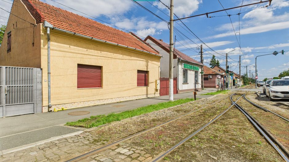 Casă cu 3 camere pentru investiții în Grădiște - Poză 16