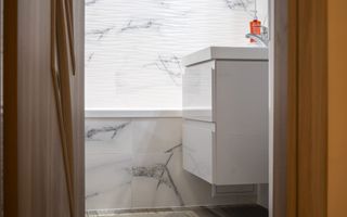 Apartament 4 camere+2 bai foarte aproapte de Spitalul Judetean - Poză 16