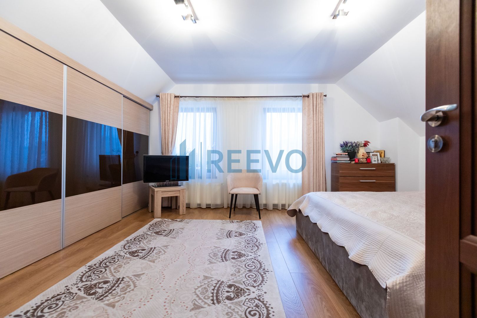 Casă/Vilă de vânzare în Trebeș, Mărgineni, jud Bacău - Poză 11