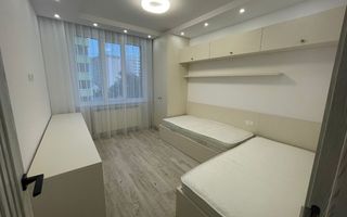Chirie, apartament, 3 camere, strada Calea Ieşilor, Sculeni - Poză 7