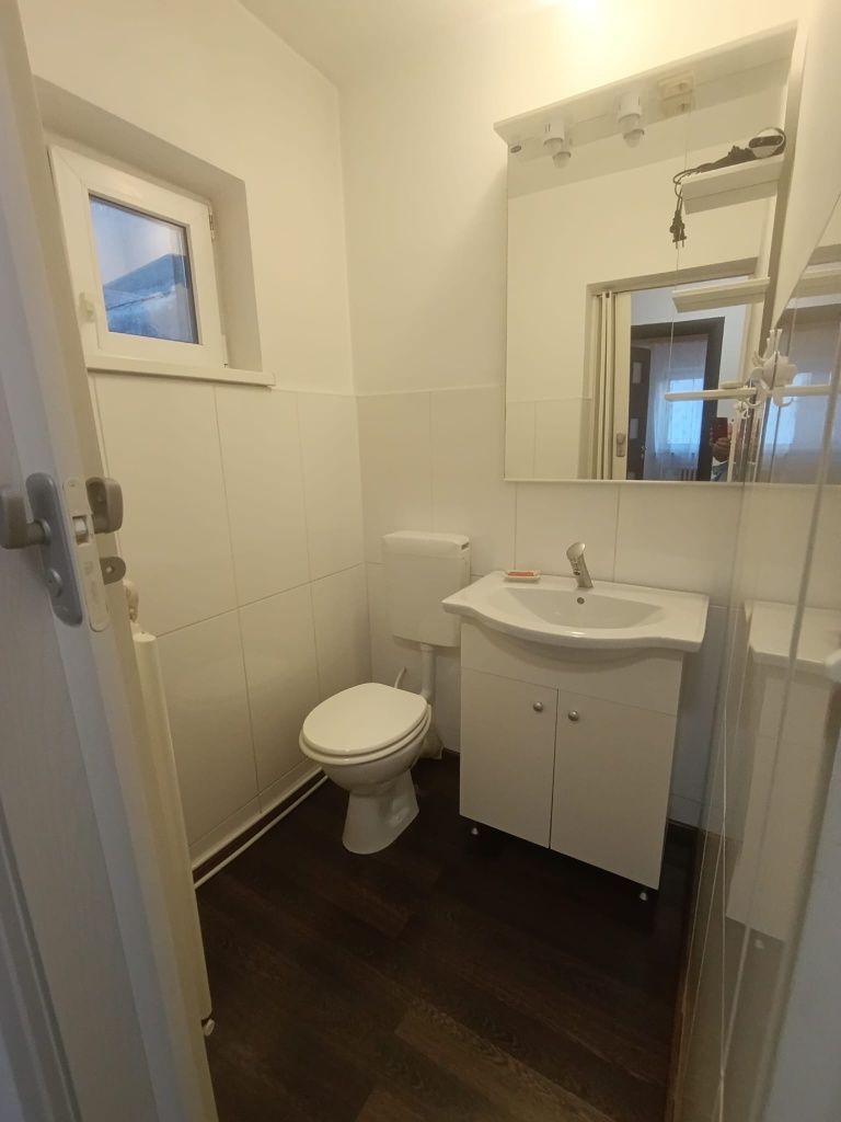 De închiriat 3 camere decomandat, 2 băi, metrou 1 Decembrie - Poză 8