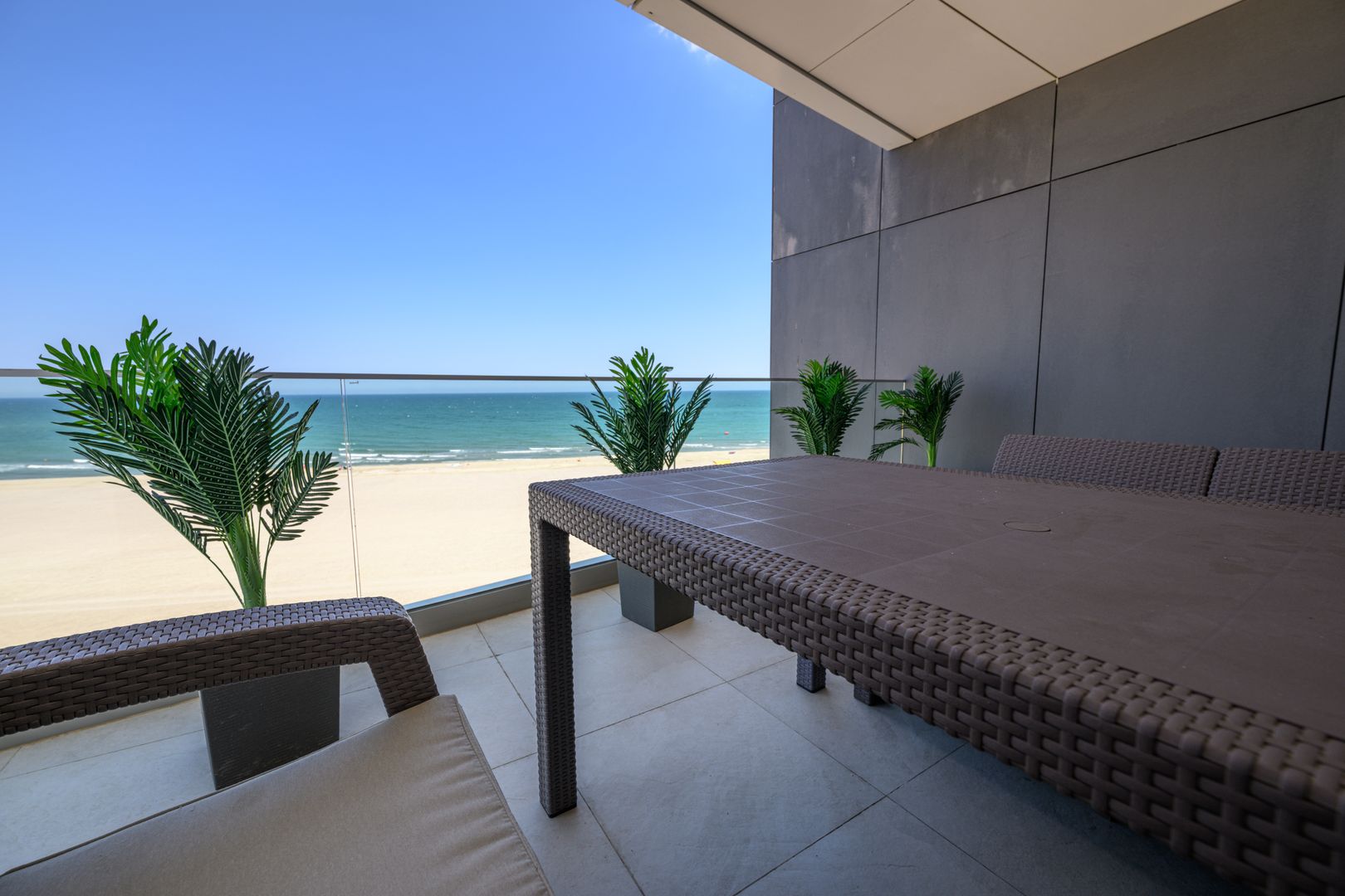 PENTHOUSE CU PISCINA, VEDERE PANORAMICA LA MARE/FALEZA OLIMP - Poză 16