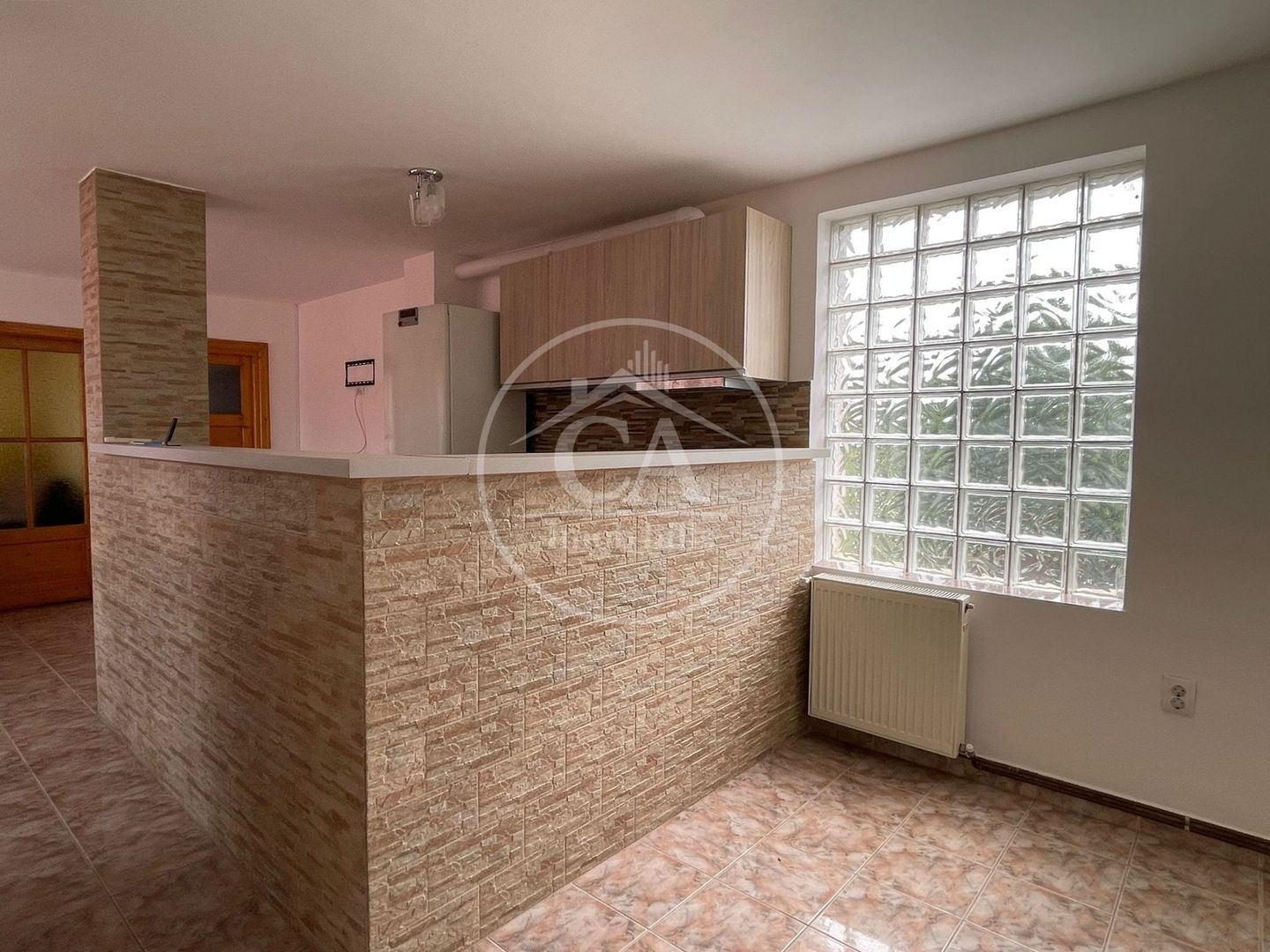 Casa de vânzare cu 8 camere de tip P+E+M in zona Rogerius, Oradea - Poză 14