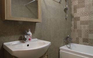 Aradului, 2 camere, centrala proprie - Poză 10