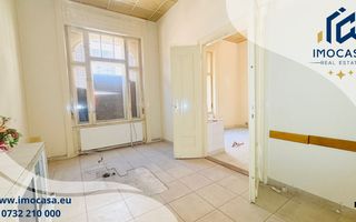 De vânzare potențial apartament ultracentral Arad - Poză 9