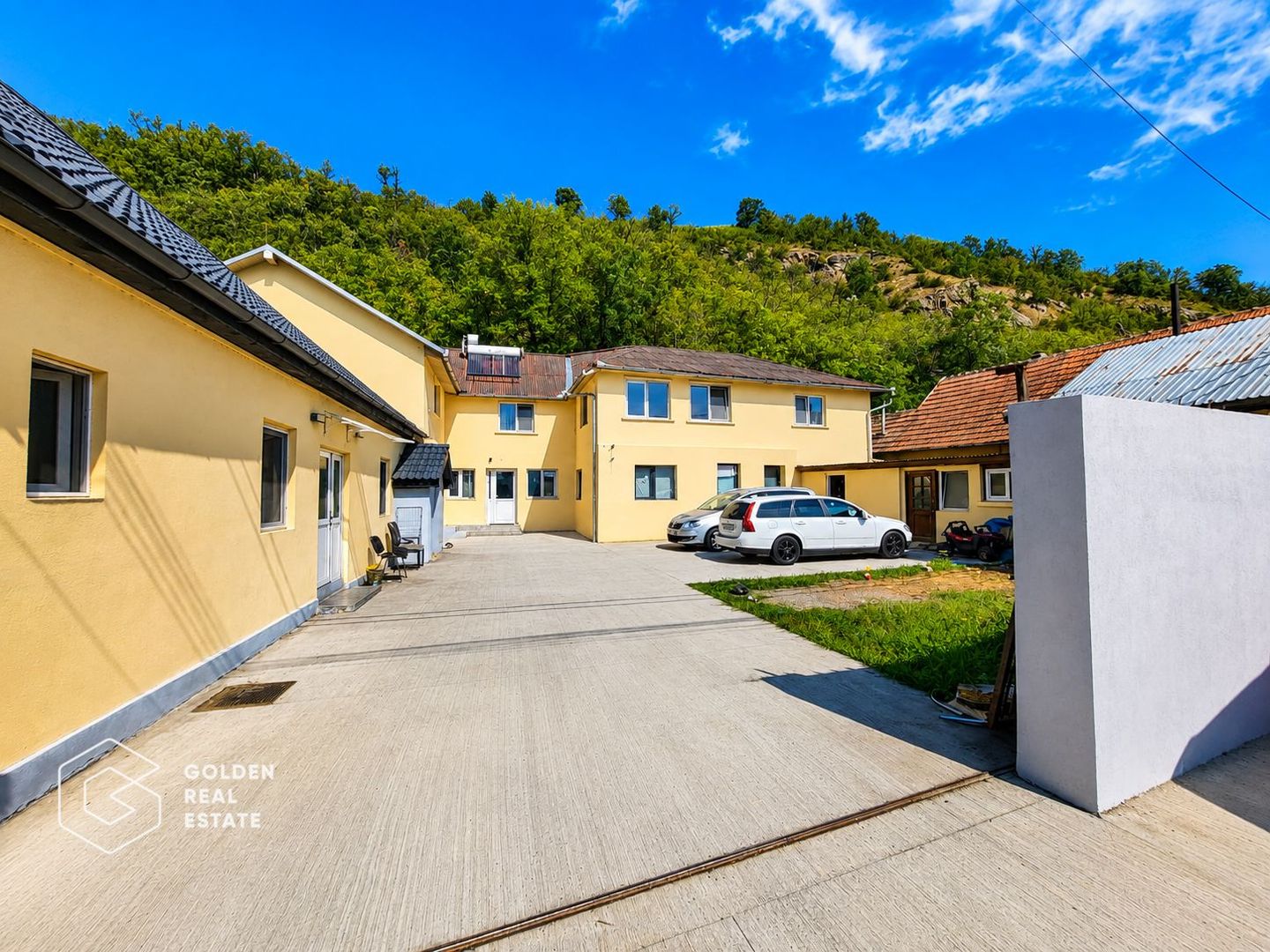 Casa cu 2 corpuri de cladire, oras Lipova - Poză 2