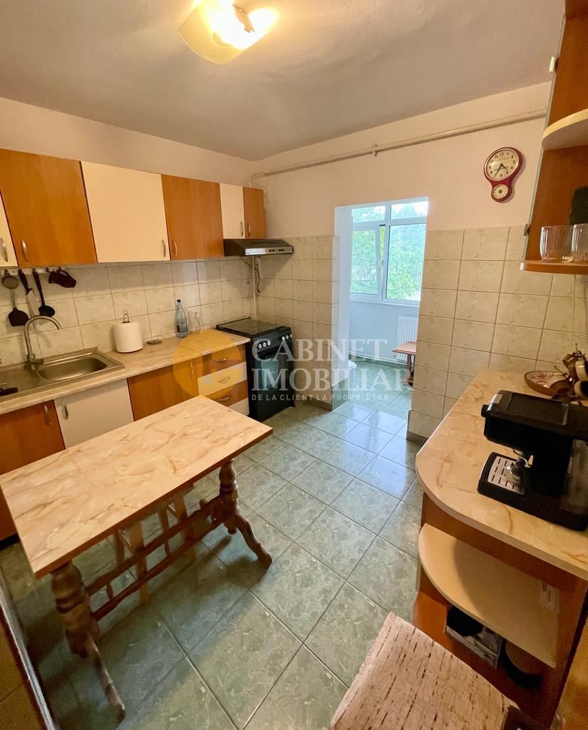 3 Camere Decomandat - Bloc dupa 80 - Etaj Intermediar - Podu Ros - Nicolina - Poză 4