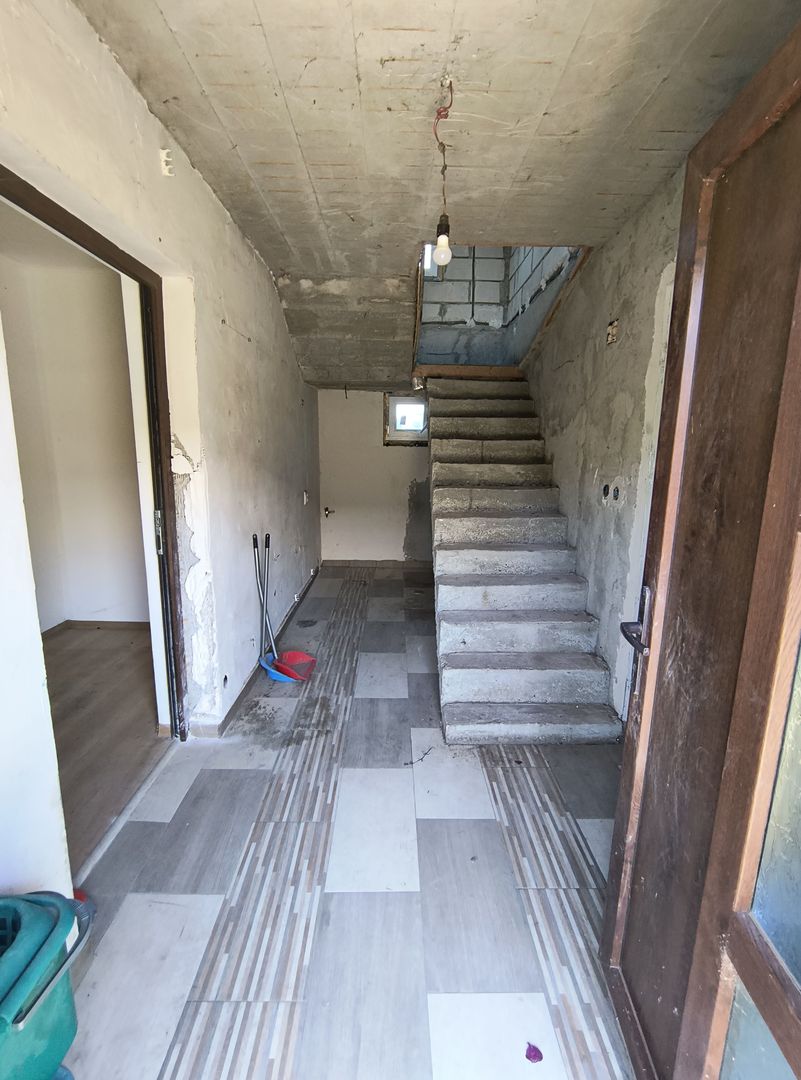 Casa P+M Com Vidra - Poză 7